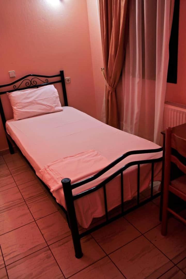 Guesthouse Bizani Neo Mpizani Oda fotoğraf